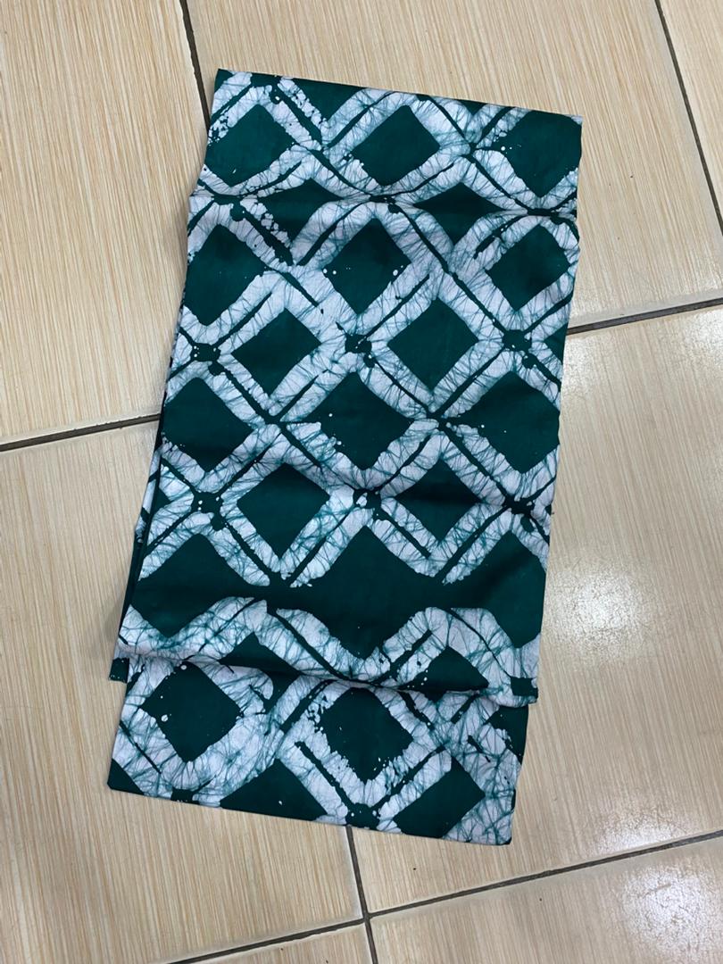 theajokeola_a's tweet photo. Adire is wearable art. It's also a perfect gift to your family,friends and corporate partners.
As you are curating that end of year gift, consider adding an Adirs fabric to that package.
@AdirebyJK is available to provide various fabric options at affordable prices. https://t.co/OSVEwXHQv7