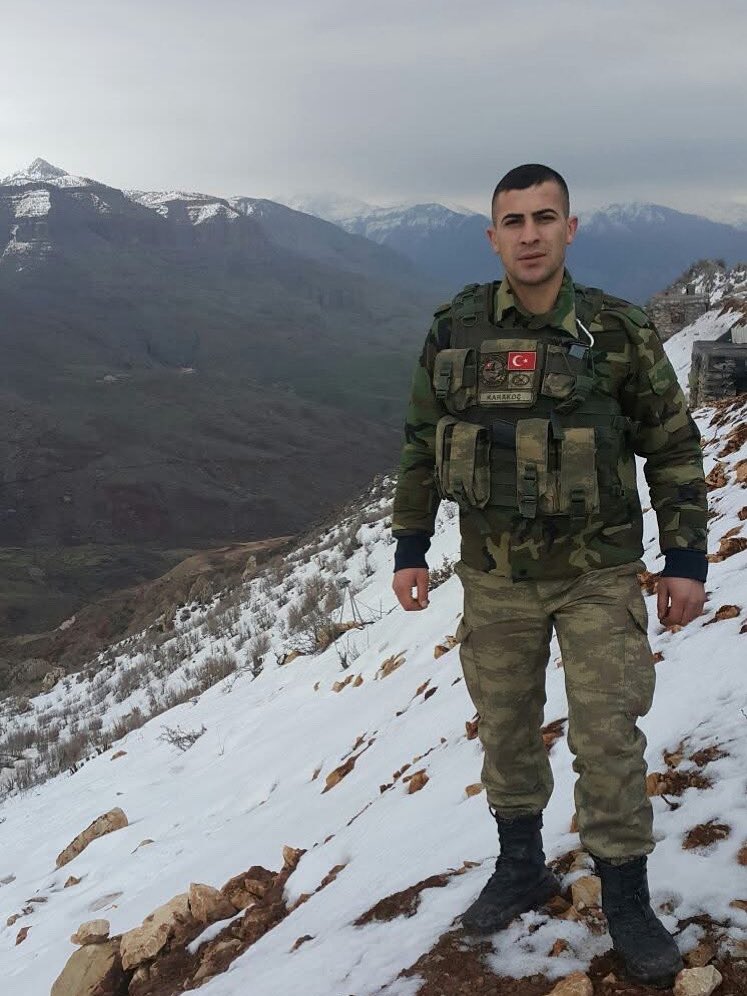 🇹🇷Kahraman vatan evladımız Şehit Burak Karakoç’u şehadetinin sene-i devriyesinde rahmet, minnetle <a href="/GazilerVakfi/">TÜGŞAV</a> <a href="/gazi25riza/">Rıza Demir</a> <a href="/TSKGnkur/">TSK</a> <a href="/ErzurumValiligi/">T.C.Erzurum Valiliği</a> 
<a href="/DagsafK/">DAGŞAF Gençlik Kolları</a>