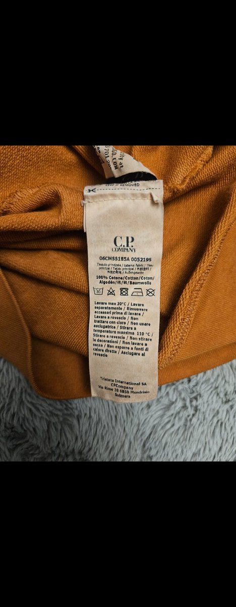 Stylez_Council's tweet photo. https://t.co/ZkaKsCO2rf
Re-Colour Crewneck Sweater
In Excellent Used Condition 
Size - Medium (PTP 21")
£65 Delivered 
***CERTILOGO AVAILABLE ON REQUEST***
#stylez_council #casualculture #cpcompanyforsale #cpcompanyuk #cpcompany #cpcompanymicrolens #cpcompany 
@T_C__B_S_T https://t.co/W9m4py3PP5