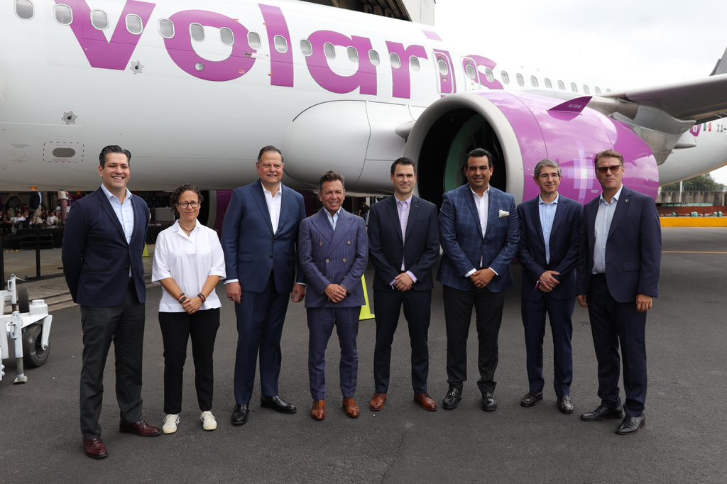 ¡Volaris es la aerolínea mexicana con corazón tapatío! ✈️

Lo que empezó con 4 aviones, hoy es una operación robusta con 150 aeronaves y 90 operaciones diarias —con la proyección de llegar a 100 en diciembre. 

Estimamos que la derrama económica asociada a pasajes aéreos de