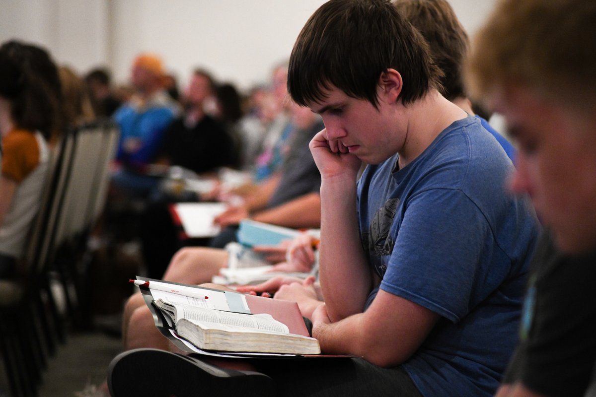 UnionUniversity's tweet image. 🙌 More than 300 students filled campus for the EQUIP Youth Apologetics Conference this weekend.

We are grateful to partner with the @tnbaptist to invest in the next generation of Christian leaders.

🔗 Read more: f.mtr.cool/hysytzpizd
#UnionUniversity #EQUIPConference