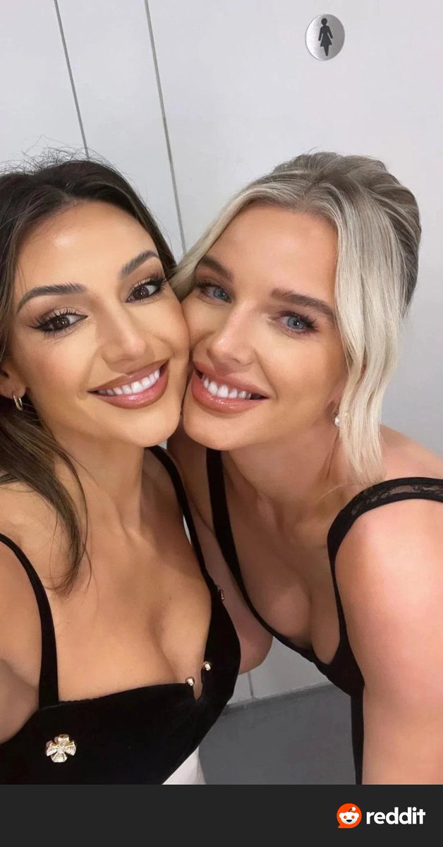 Rosie PARODY tweet media