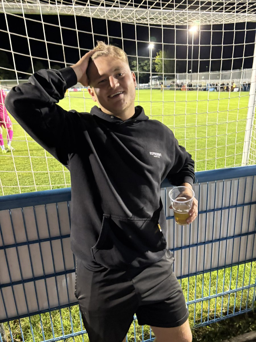 <a href="/GuiseleyAFC/">Guiseley AFC</a> J Thew you little dancer