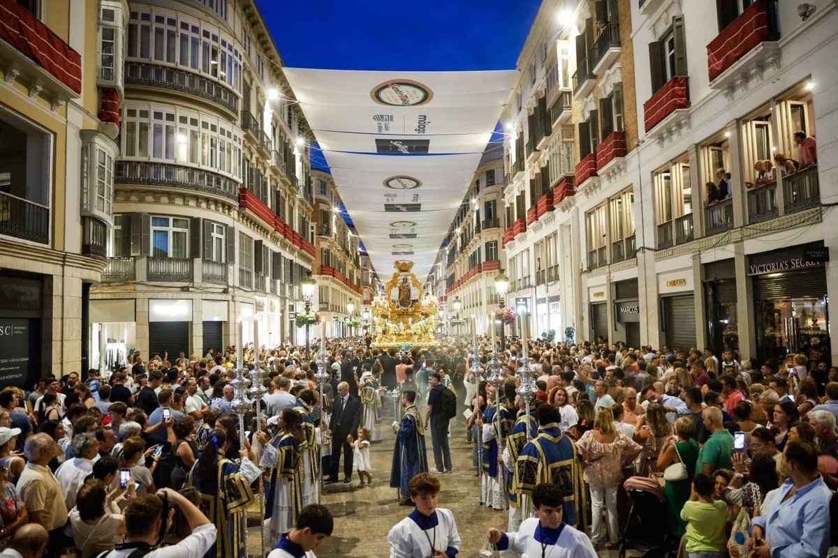 💛 ¡Viva la madre de los malagueños! 💛

📸 <a href="/StaMVictoriaMLG/">Santa María de la Victoria</a> | #CofradíasMLG