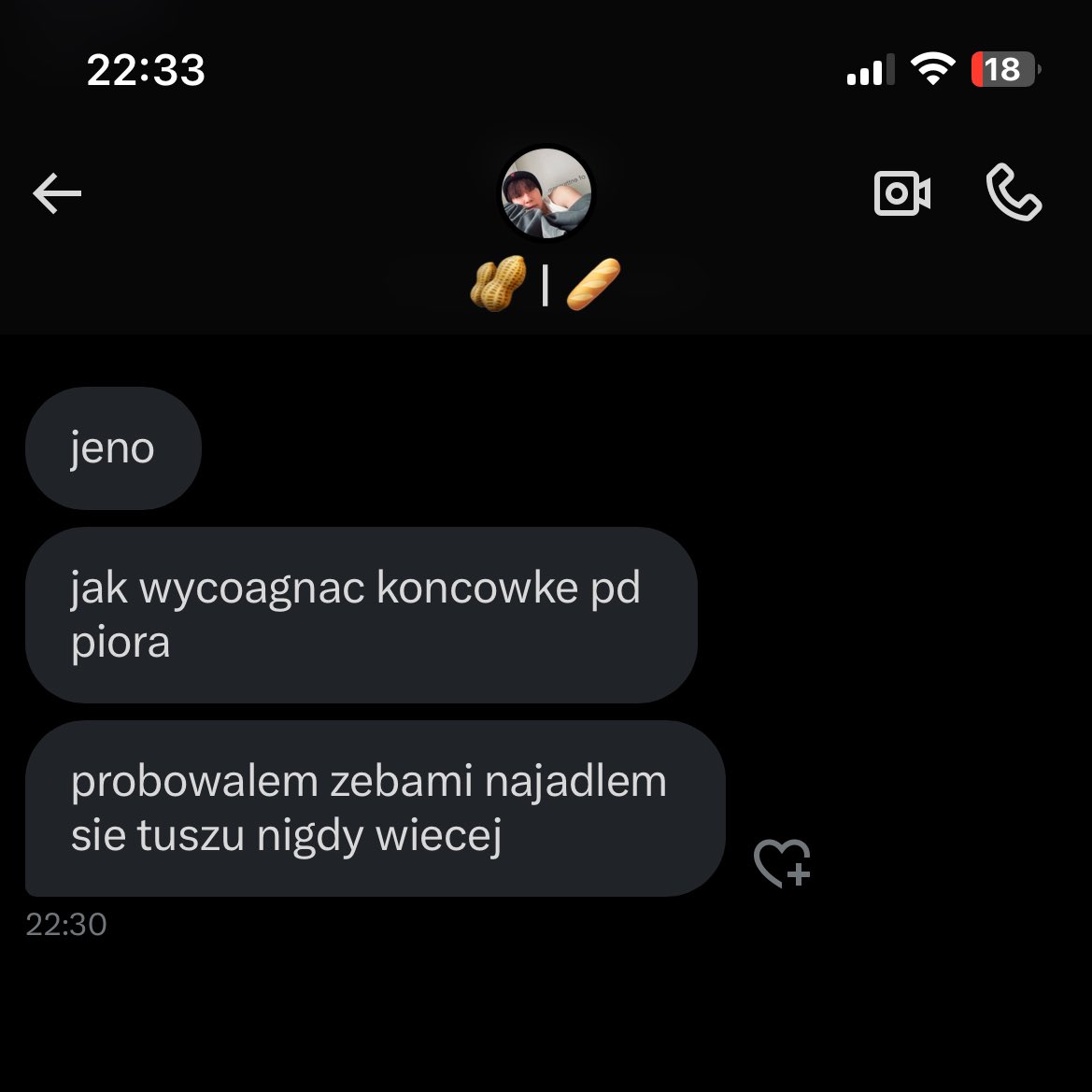 jnsphn's tweet photo. wpuść nuta do biura to atrament wypije https://t.co/nJtr7gQJ3X
