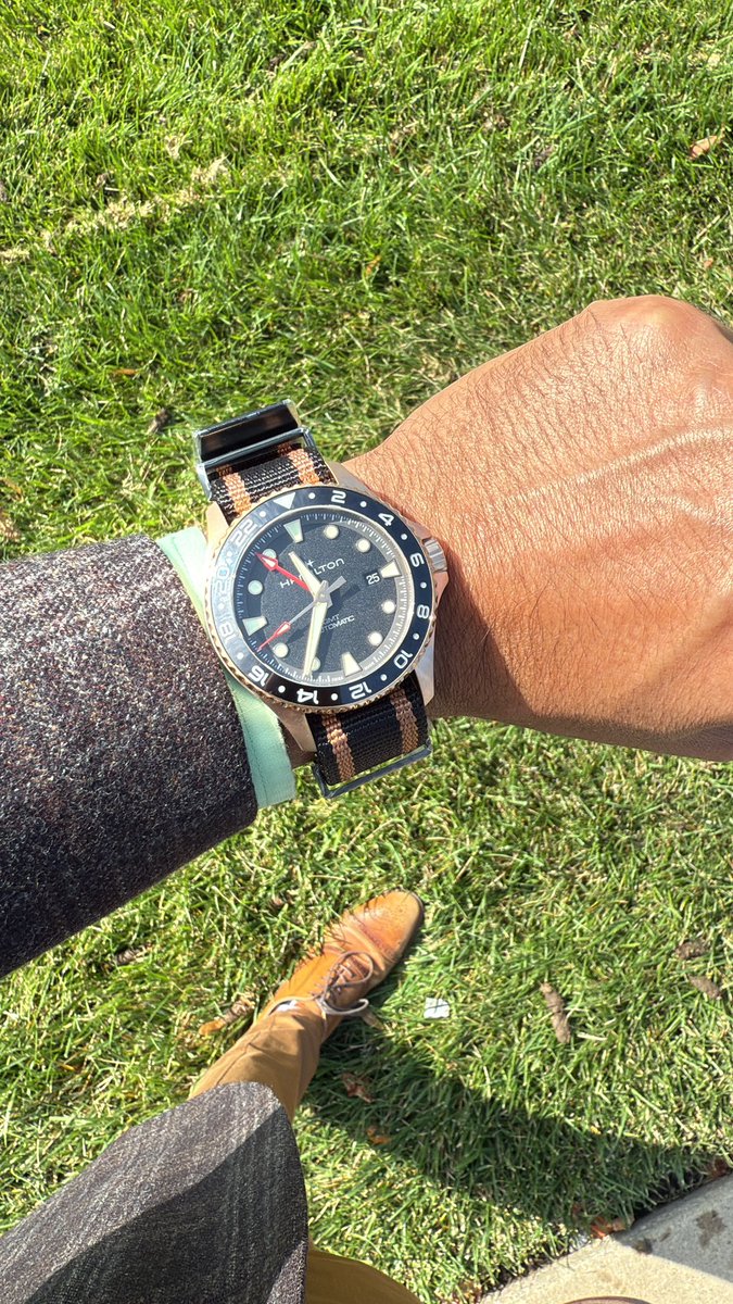 Andy_KARATS's tweet photo. Stunning new #Hamilton GMT at @KARATSKC 🔥 

#WatchDestination #SwissWatches #KARATS https://t.co/ih47DV2CKp