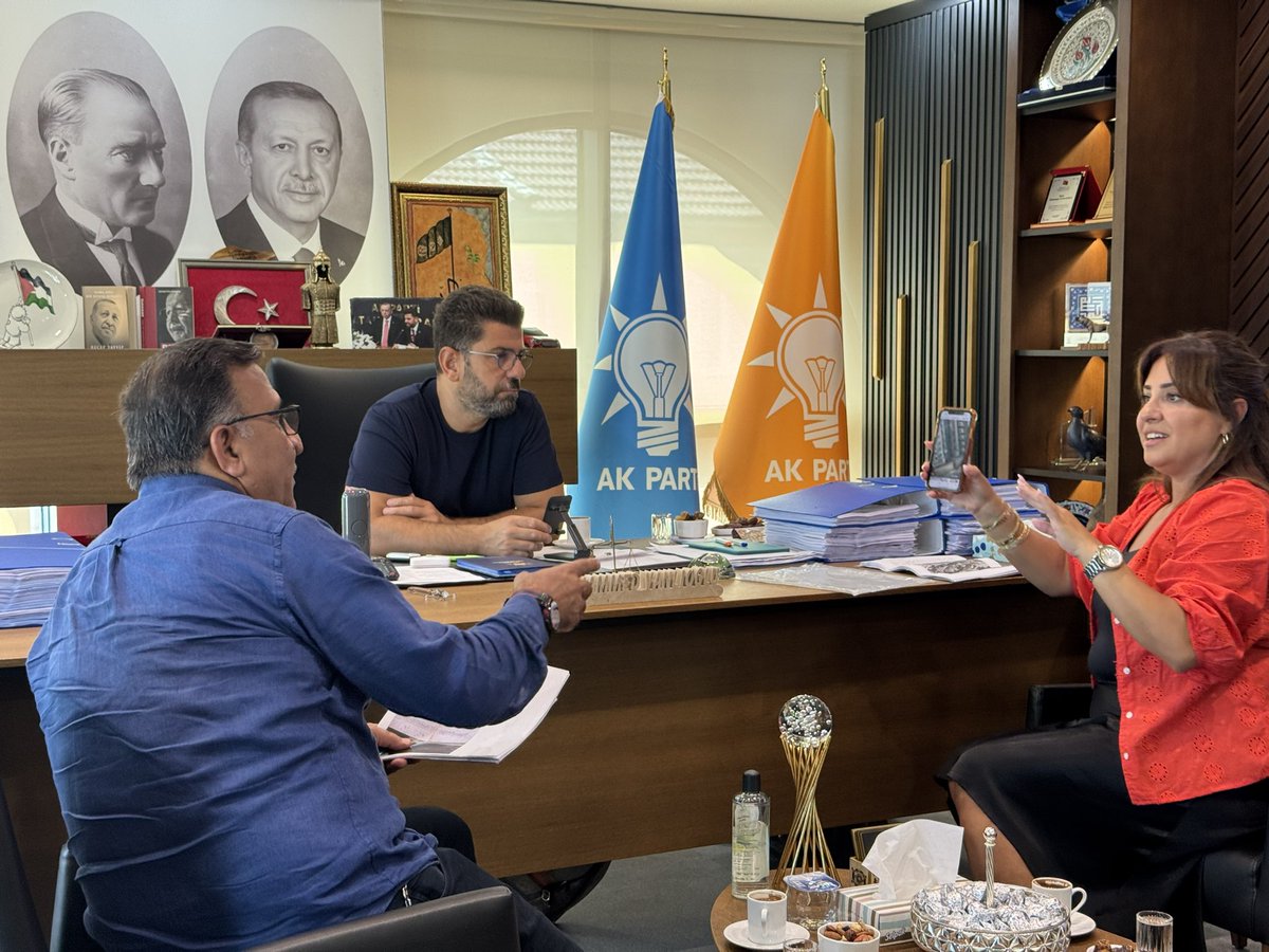 Muhammet VANLIOĞLU (@muhmmtvanlioglu) on Twitter photo Halk Buluşmaları
İlçe başkanlığımızda olağan olarak düzenlediğimiz HALK GÜNÜ BULUŞMA’larında vatandaşlarımızın sorunlarını dinleyerek çözümler için uğraşıyoruz.
Sizlerde her Salı günü ilçe başkanlığımıza gelebilirsiniz.
<a href="/akpartiistanbul/">AK Parti İstanbul</a>
<a href="/abdullahozdemir/">Abdullah Özdemir</a>
<a href="/eyupilceakparti/">AK Parti Eyüpsultan</a> Halk Buluşmaları
İlçe başkanlığımızda olağan olarak düzenlediğimiz HALK GÜNÜ BULUŞMA’larında vatandaşlarımızın sorunlarını dinleyerek çözümler için uğraşıyoruz.
Sizlerde her Salı günü ilçe başkanlığımıza gelebilirsiniz.
<a href="/akpartiistanbul/">AK Parti İstanbul</a>
<a href="/abdullahozdemir/">Abdullah Özdemir</a>
<a href="/eyupilceakparti/">AK Parti Eyüpsultan</a>