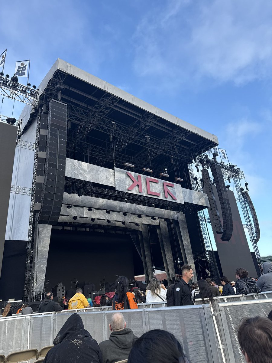 BOI WHAT tweet media