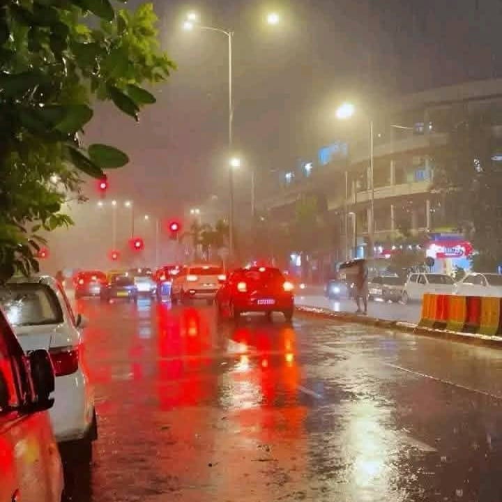 ساری بستی سو گئی ناصر
تو اب تک کیوں جاگ رہا ہے