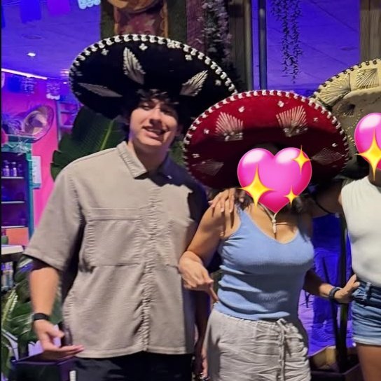 📸🌵 tweet media