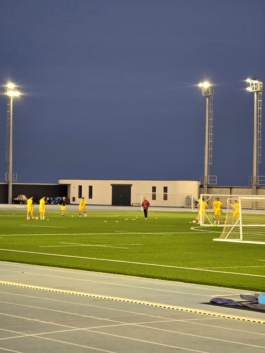 Our u23s continued pre season training with a great session last night💪🏻⚽️

#weliveforever #onefamily #lynxfc #lynxfootball #lynxintermediate #football #gibraltar