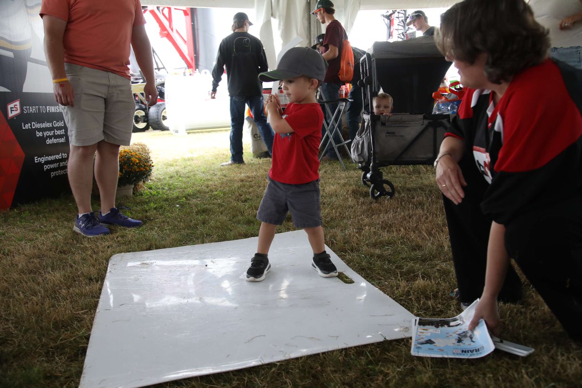 It was great to meet all of you today at Canada's Outdoor Farm Show! Drop by our booth on 4th Lane again tomorrow to pick up the results from our Crop Assessment Tour. #COFS #FSproud #FSCooperatives 🌱⛽🌽