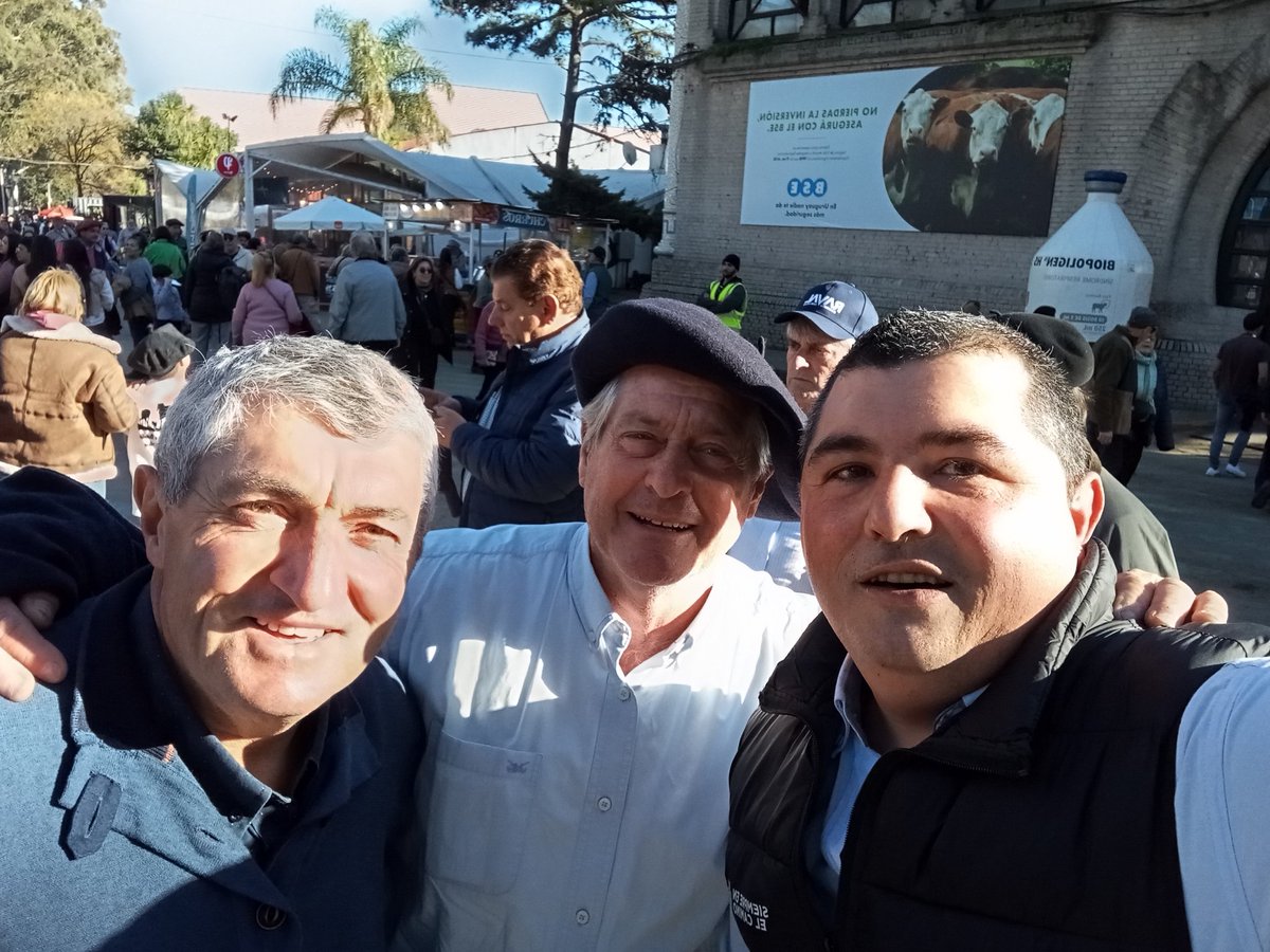 Lo más lindo del Prado es cruzarnos al intendente <a href="/besozzi_guille/">Guillermo Besozzi</a>.
