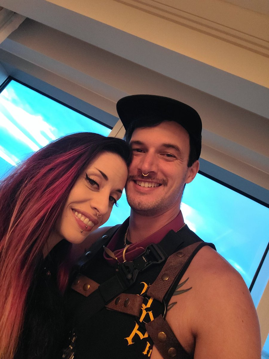 Twister / RapidlyFallingFuck tweet media