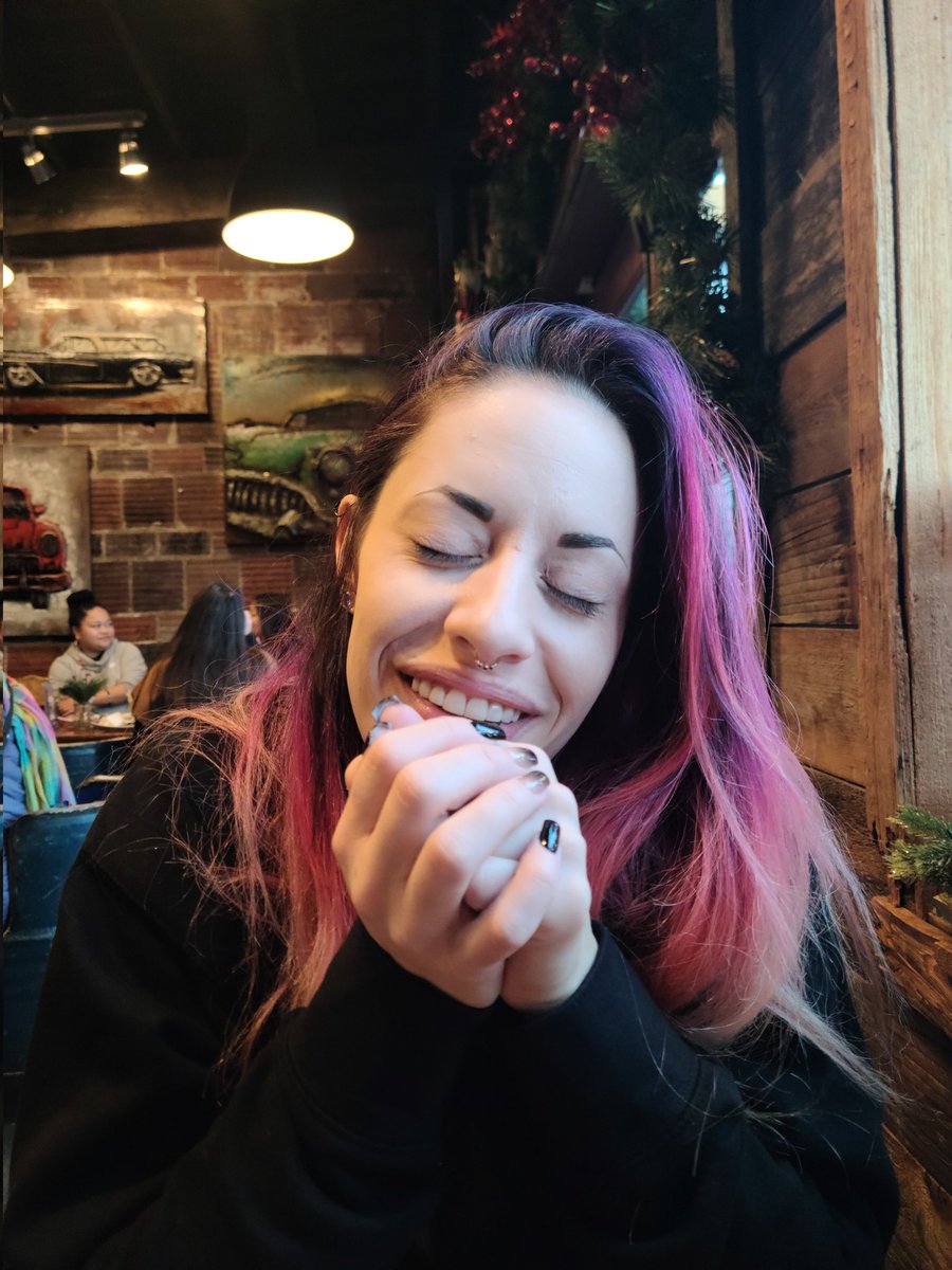 Twister / RapidlyFallingFuck tweet media