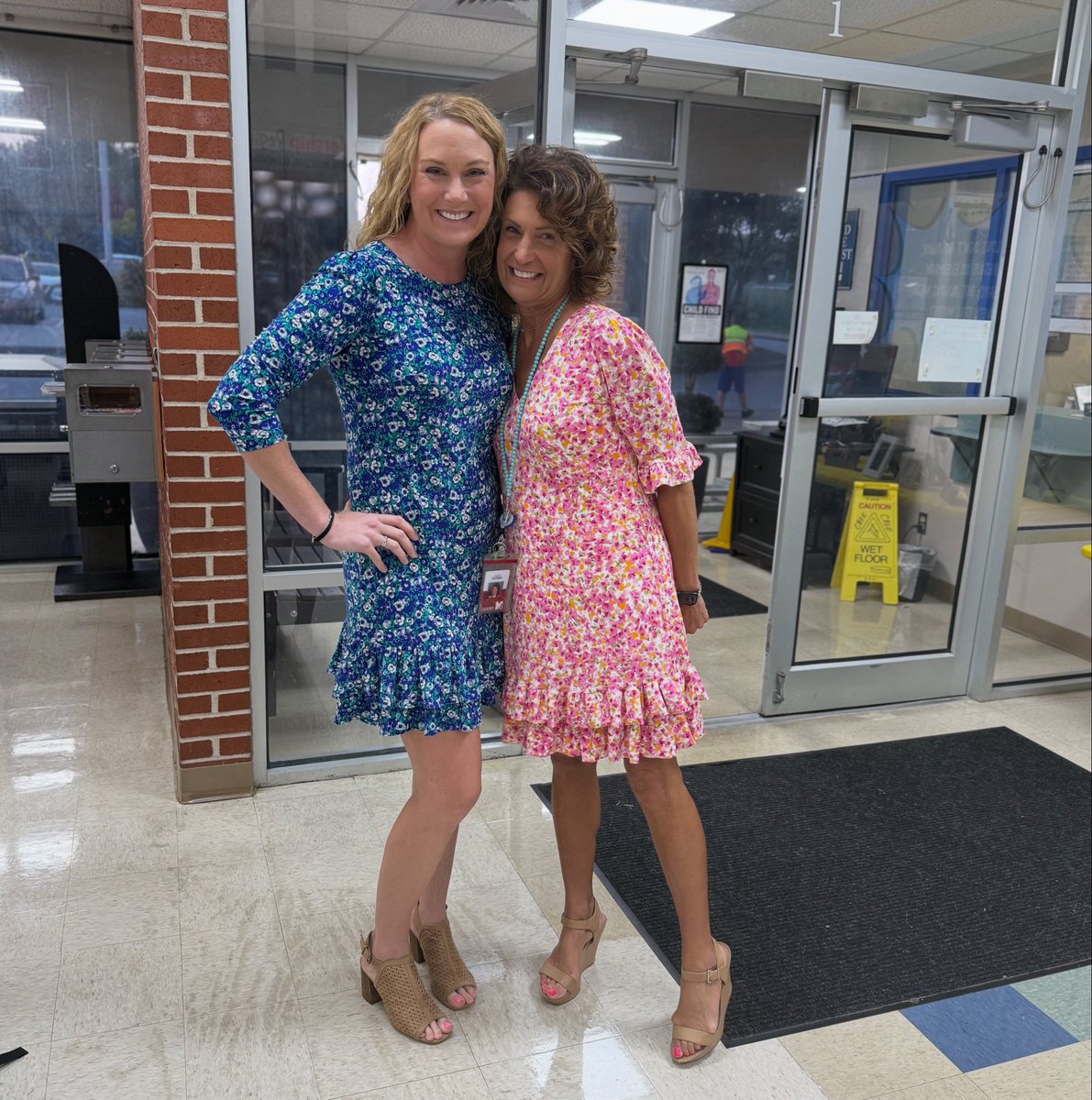 When you walk in and immediately find your twin! We love these two and are so thankful for their leadership! #theresnoplacelikesbe @sheri_burns22 @lchristian8