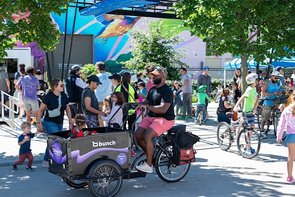 goDCgo's tweet image. Whether you regularly bike with your family or are curious about starting, you won't want to miss DC Family Bike Fest🚲 We're excited to participate in this bike extravaganza, hosted by @dcfamilybiking and @wabadc!
Learn more and get your free tickets: eventbrite.com/e/dc-family-bi…