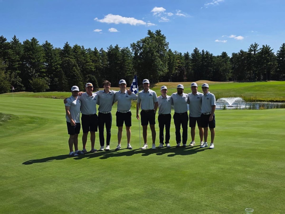 STAHawksGolf's tweet photo. Not a bad way to start the season 😎🥇

#HawksSoarHigher | #NE10EMBRACE https://t.co/SPkXATEbaS