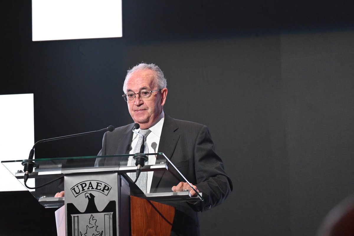 Felicitamos al Dr. Emilio Baños Ardavín, <a href="/RectorUPAEP/">Emilio J. Baños</a>, rector de la <a href="/UPAEP/">UPAEP</a> , por la presentación de su informe, un claro reflejo del compromiso de la institución con la formación integral de los estudiantes y la transformación social.

En COPARMEX Puebla, a través de nuestra