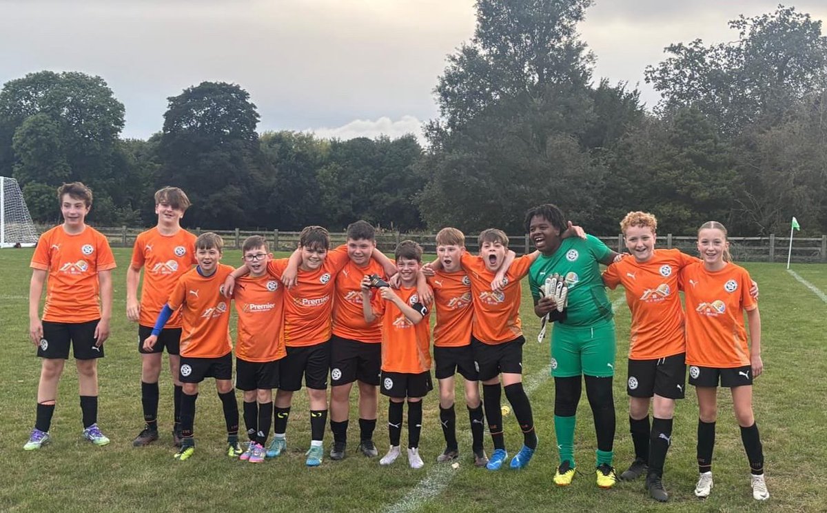 Well done to our U13s team who won the first round of the Chairman’s Cup match against Lutterworth Athletic 4-2! We went 2-0 up, they pulled it back to 2-2 by half time, the team dug deep and scored two more to seal the win. Great effort from the whole team! #proud #grassroots 🧡