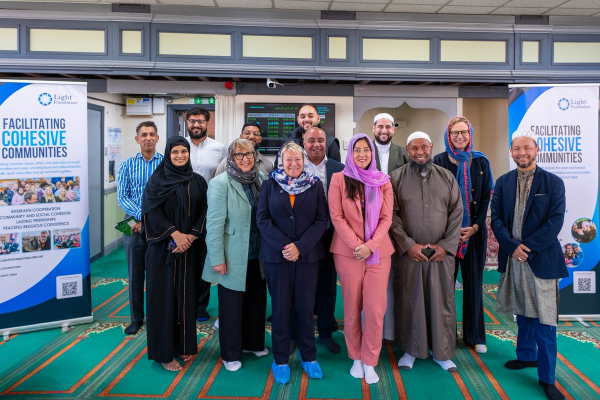 Light_Fndn's tweet image. Light Foundation Hosts Women and Equalities Committee MPs

We were honoured to organise &amp;amp; host visiting MPs from the cross-party Women &amp;amp; Equalities Committee in two private meetings, held at Southport Mosque &amp;amp; the Abdullah Quilliam Mosque in Liverpool, chaired by MP Sarah Owen.