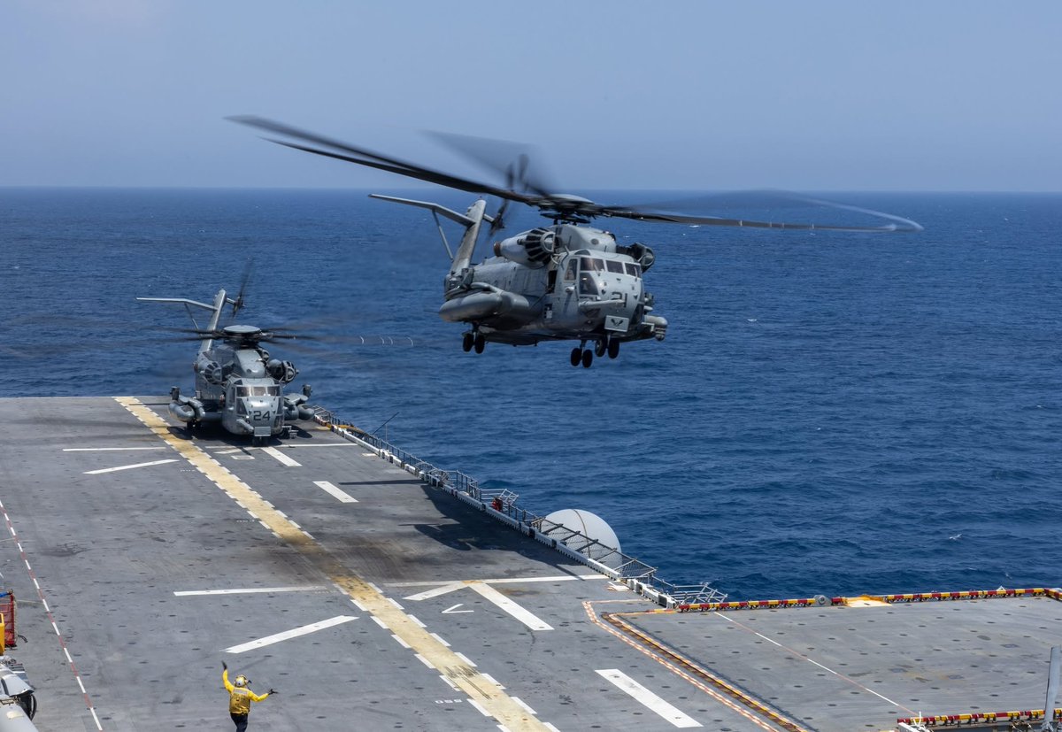 latablablog's tweet image. 🚁 CH-53E Super Stallion
Helicópteros 
· Fabricante: Sikorsky (@LockheedMartin)
· Costo: $26.1 millones
· Operación: $45,612/hora
· Transporta 55 tropas o 16t de carga.
  #CH53 #Logística #USMC