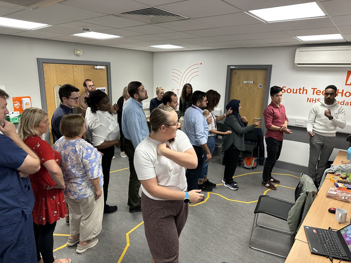 drcwwells's tweet image. Another super basic skills in upper GI course at University hospitals Tees.
Thanks to the fab faculty and great work from the delegates. @NorthernETA
Enjoy your endoscpy y'all.