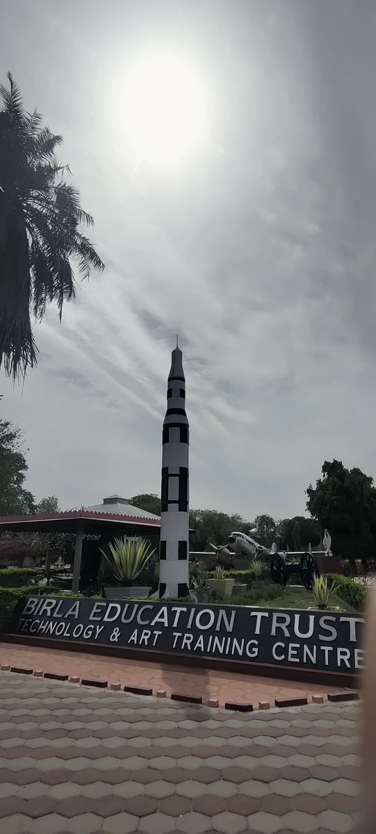 AkshayMundra111's tweet image. Excited to share a new chapter in my learning journey with the Udaan Club! 
Diving into the fascinating world of aero modeling has been a thrilling experience.🚀🚀
#UdaanClub #AeroModeling #Leadership #CommunicationSkills #Management #LearningJourney #GrowthMindset #Teamwork