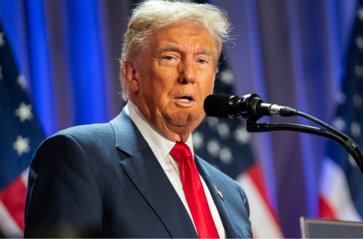 据《金融时报》报道，川普总统要求欧盟对印度和中国征收 100% 关税。

ft.com/content/2267eb…