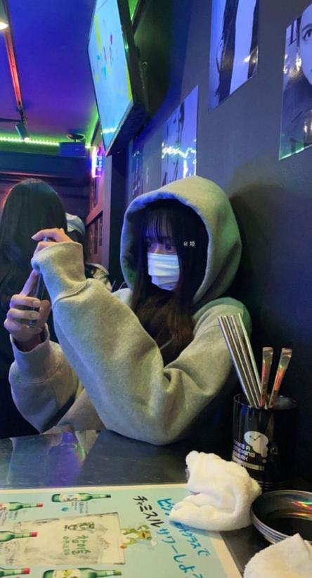 👩‍👦
秘密だよ！
👩‍🦳 愛してるよ！