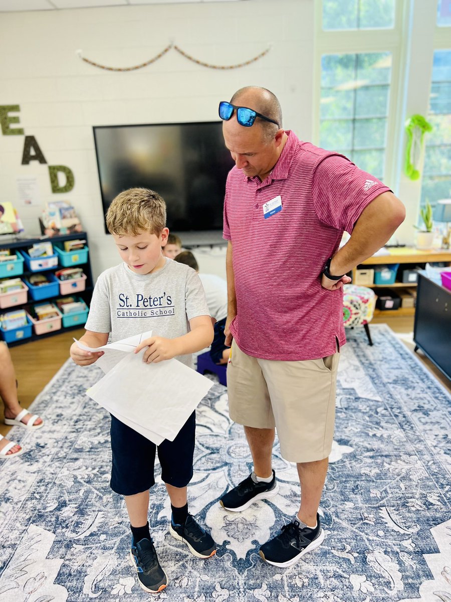 stpeters_colasc's tweet image. We loved welcoming parents to join us in celebrating the beginning of our 3rd grade writing journey! 📝💡📚
#WeLoveStPeters #CelebratingLearning #ThirdGrade #CatholicEducation