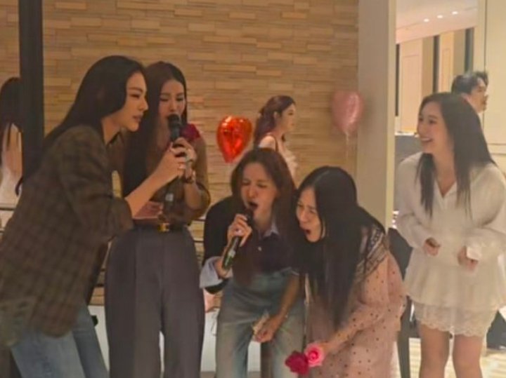 Cuando comienzan las canciones de Amanda Miguel en el karaoke 😌