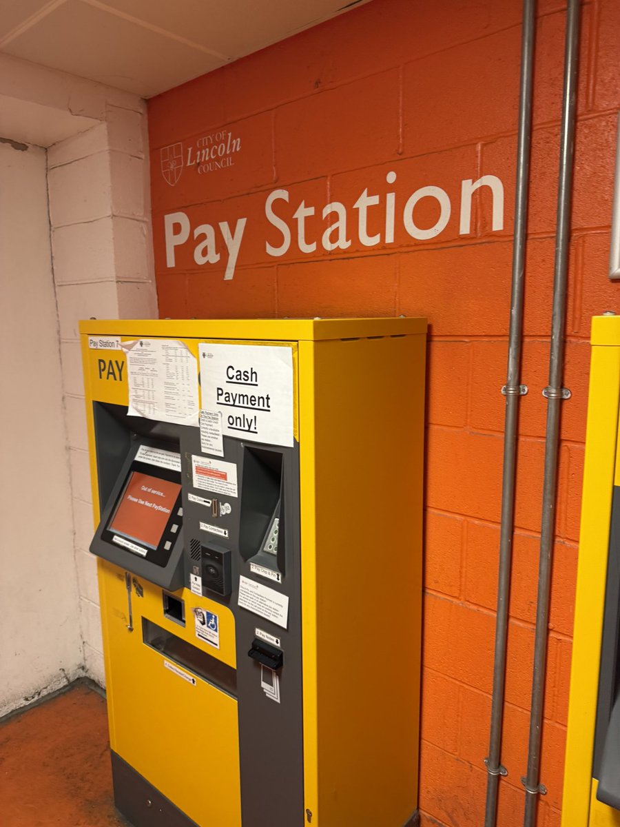Feners's tweet photo. @lincolncouncil please can you sort this shambolic Central Car Park out. Barriers not working, backing traffic up causing further impact on Pelham bridge. Pay machines not working. Place is disgustingly filthy. Embarrassing for the city council as never improves. https://t.co/WkhNgvVOU3