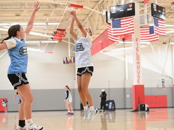 Good day in the gym. 

I loved that we just got to play! Appreciate the pics and words <a href="/BradyJ_Peterson/">Brady Peterson🇵🇷</a>!!

Pretty fun event <a href="/PGHWisconsin/">𝐏𝐫𝐞𝐩 𝐆𝐢𝐫𝐥𝐬 𝐇𝐨𝐨𝐩𝐬 𝐖𝐢𝐬𝐜𝐨𝐧𝐬𝐢𝐧</a> and <a href="/coachklemmens/">Coach Kara 🍋</a>!