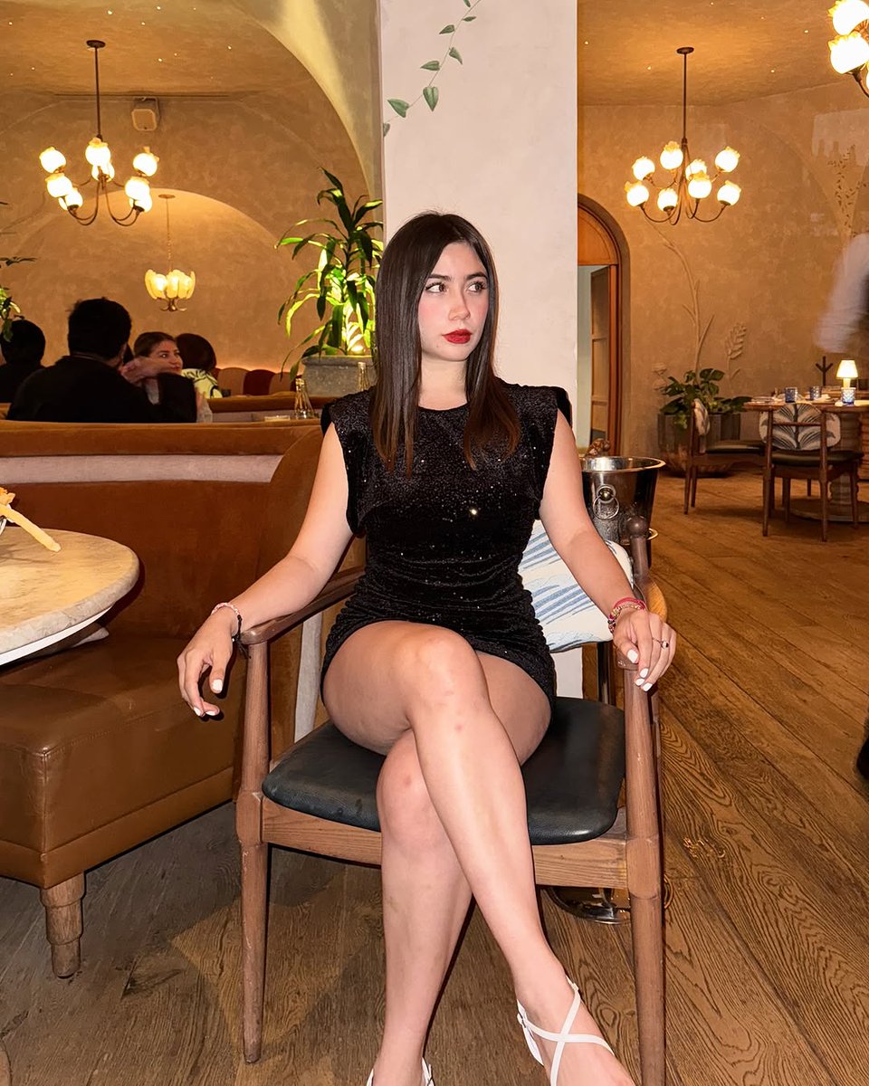 SexyVestidos's tweet image. Café con café ☕, buena combinación