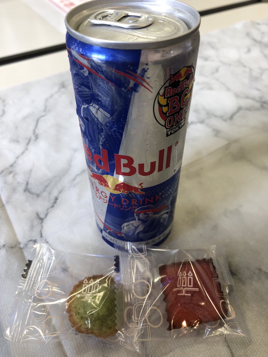 レッドブルとアンリシャルパンティエのフィナンシェをゲット🥰 #VC025