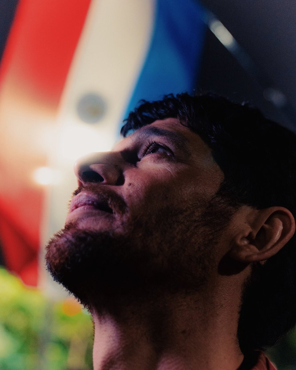 Acá las cábalas funcionan porque somos gente que cree de verdad.
En el viaje.
En nosotros mismos.
En que esta vez sí se nos iba a dar.
En los recuerdos que nos sostienen y en los paisajes que nos inspiran.
En celebrar juntos.
Y hoy, por fin, pasó.
Paraguay está otra vez en el