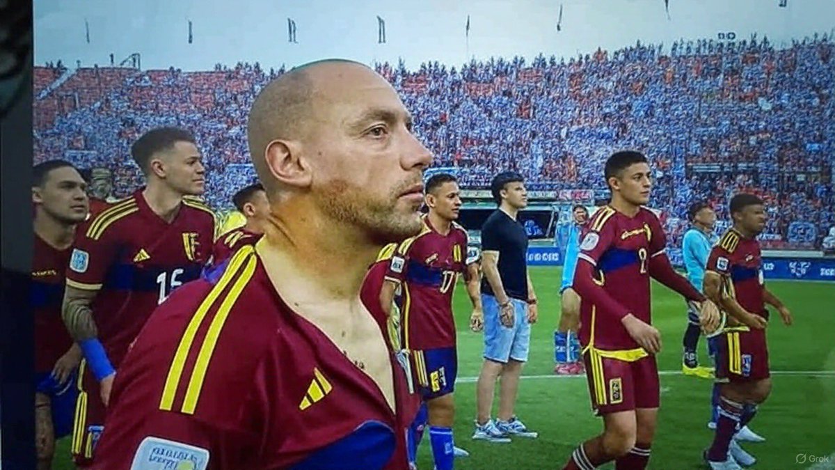 RodUprising's tweet photo. si quieren saber la carita q tenían los venezolanos fue algo más o menos así 🥱 https://t.co/8WmStJXPqn