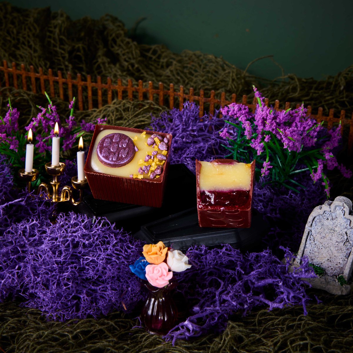 Back from the BONeyard 🕷️ Bitter Bitch (black currant + preserved lemon) has risen from the grave to haunt our Fall Collection. 💀 Preorder your Fall Collection now!  bonbonbon.com/products/fall-…