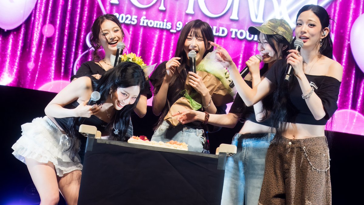 honeyedoasis tweet media