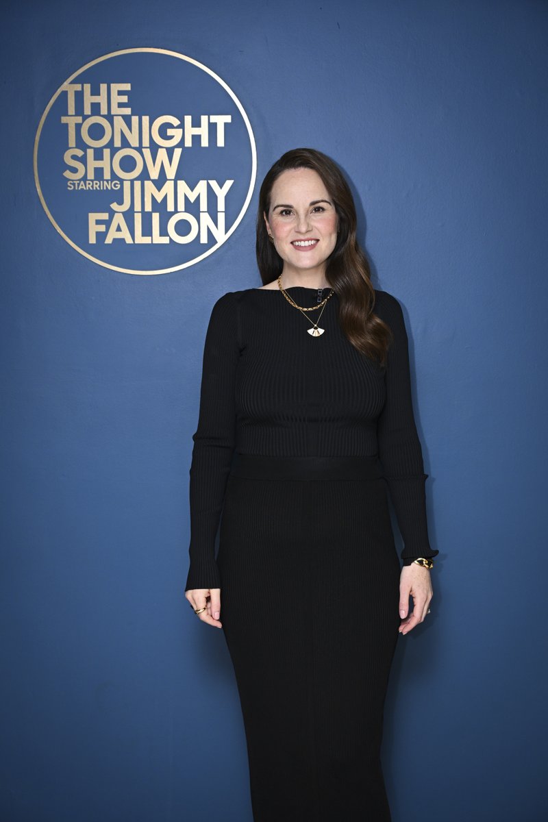 FallonTonight's tweet photo. Michelle Dockery is here to talk @DowntonAbbey: The Grand Finale tonight! #DowntonAbbey #FallonTonight https://t.co/dXj5Nk3R4S