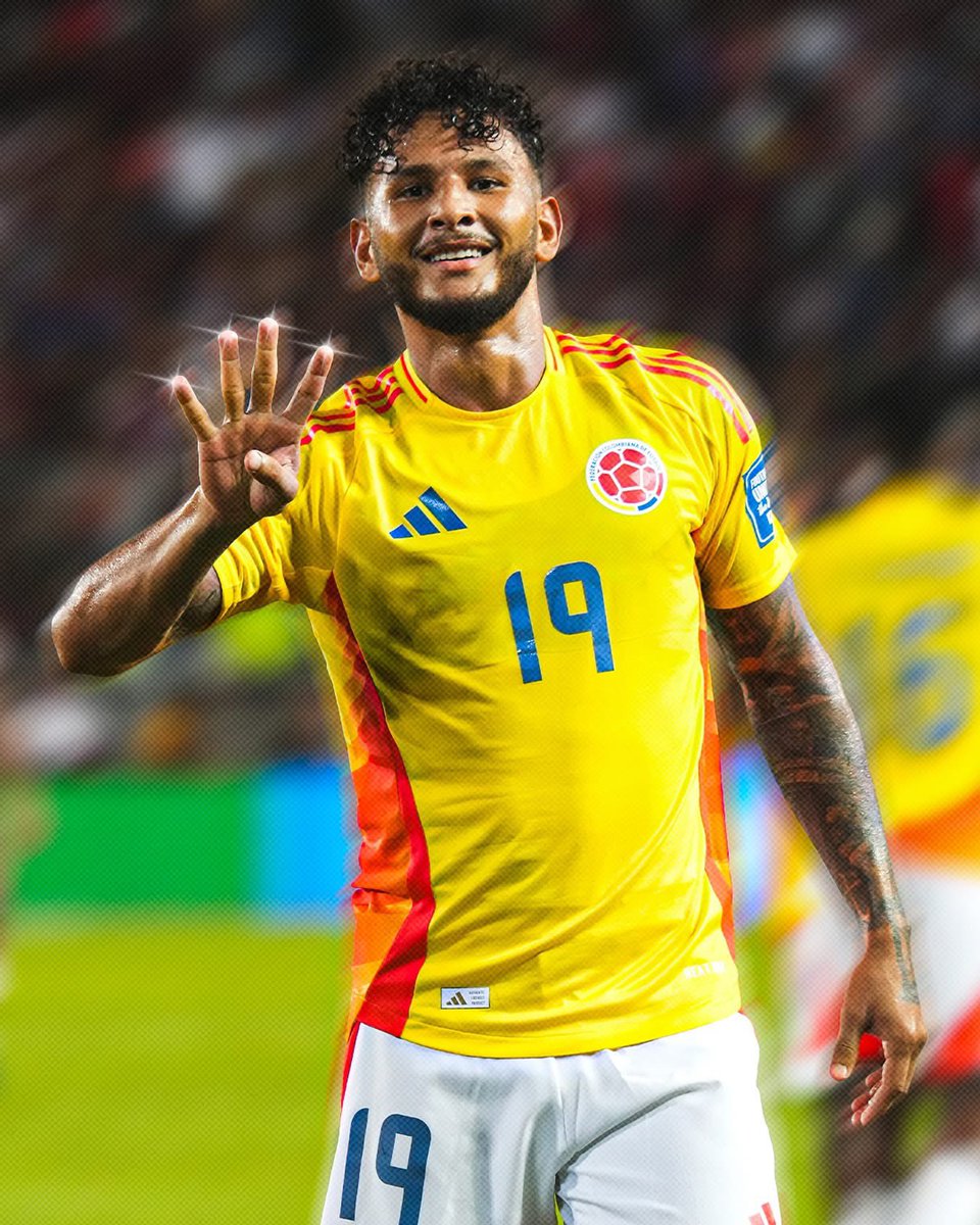 ¡Orgullo samario 🇨🇴⚽! Luis Suárez hizo historia con 4 goles en la victoria de Colombia frente a Venezuela. Un partido inolvidable.