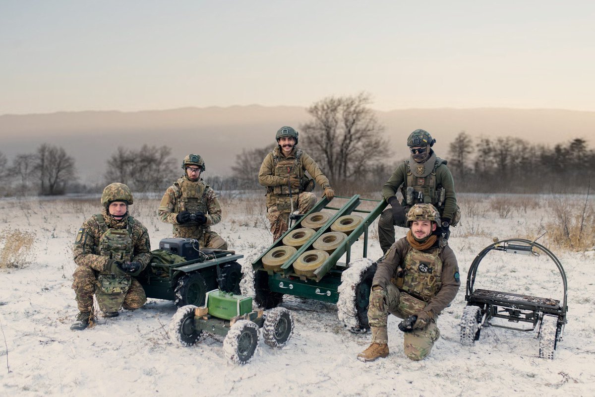 DecodingTrolls's tweet image. ⚡️Ukraine congratulates NATO on shooting down TWO Iranian drones.

Ukraine, which regularly shoots down hundreds of Russia drones in one evening, has graciously congratulated @NATO on managing to defend its own air space.

“After four years of successful attacks by Russia on…