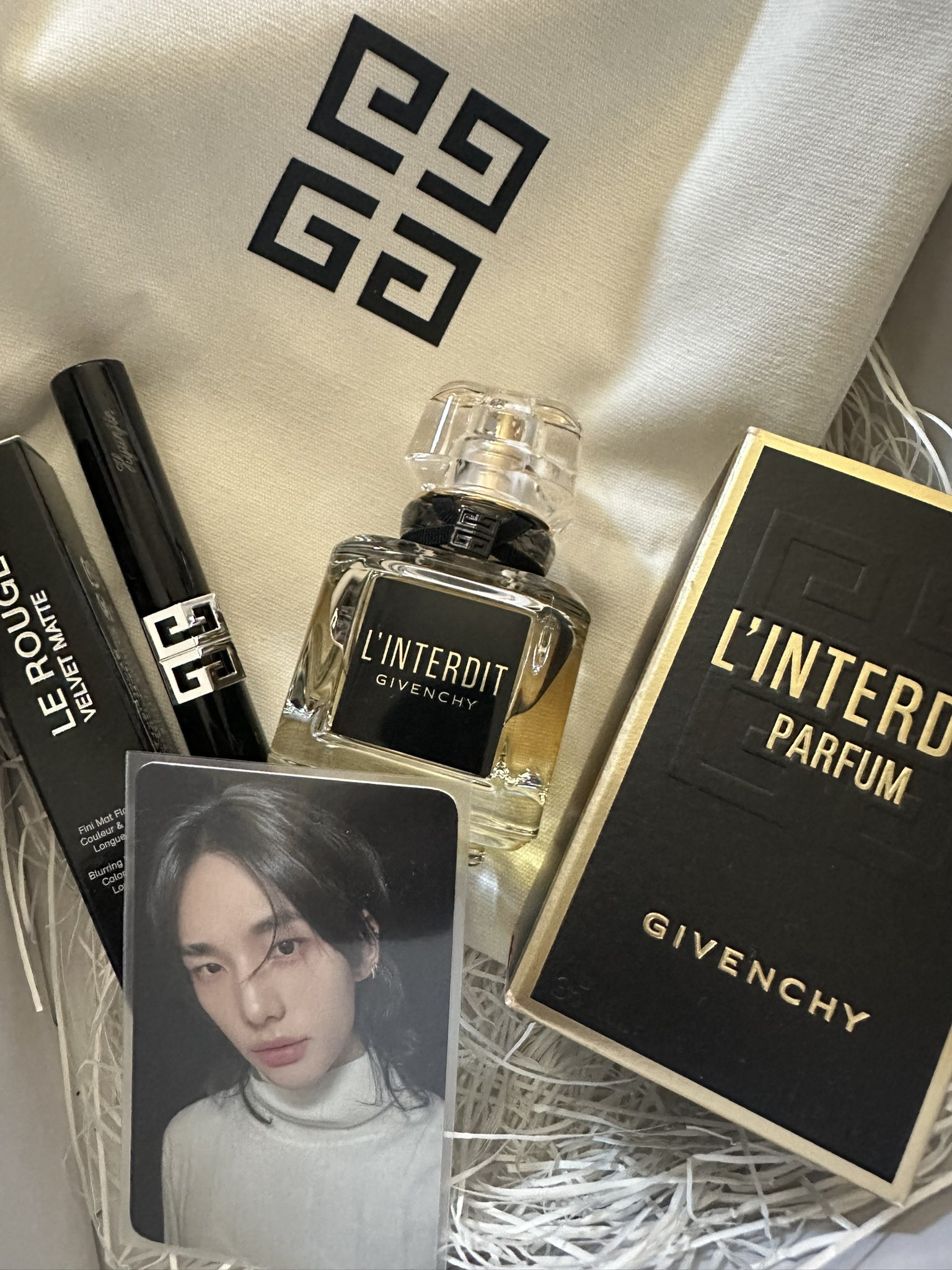 HyunjinxVersace 4th gen IT BOY🍀❣️ on X: 