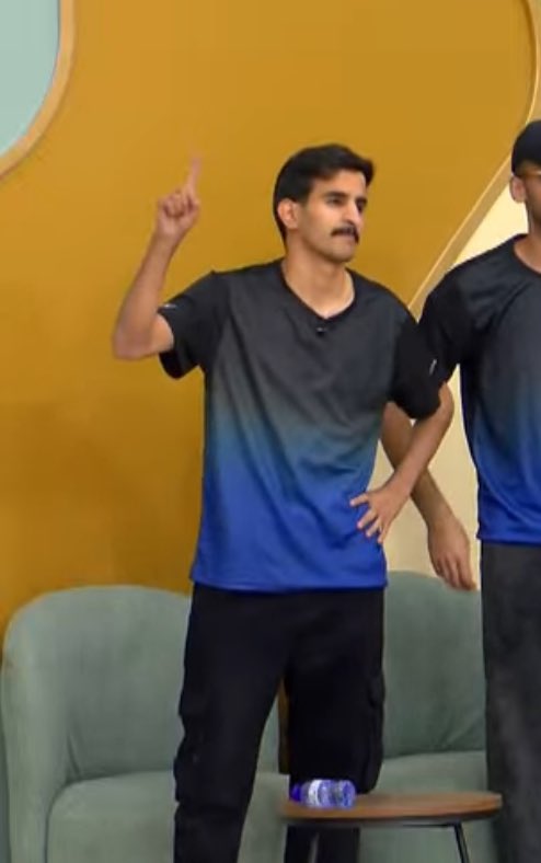 #كاريزما40 
المهم لا غرابه ☝🏻