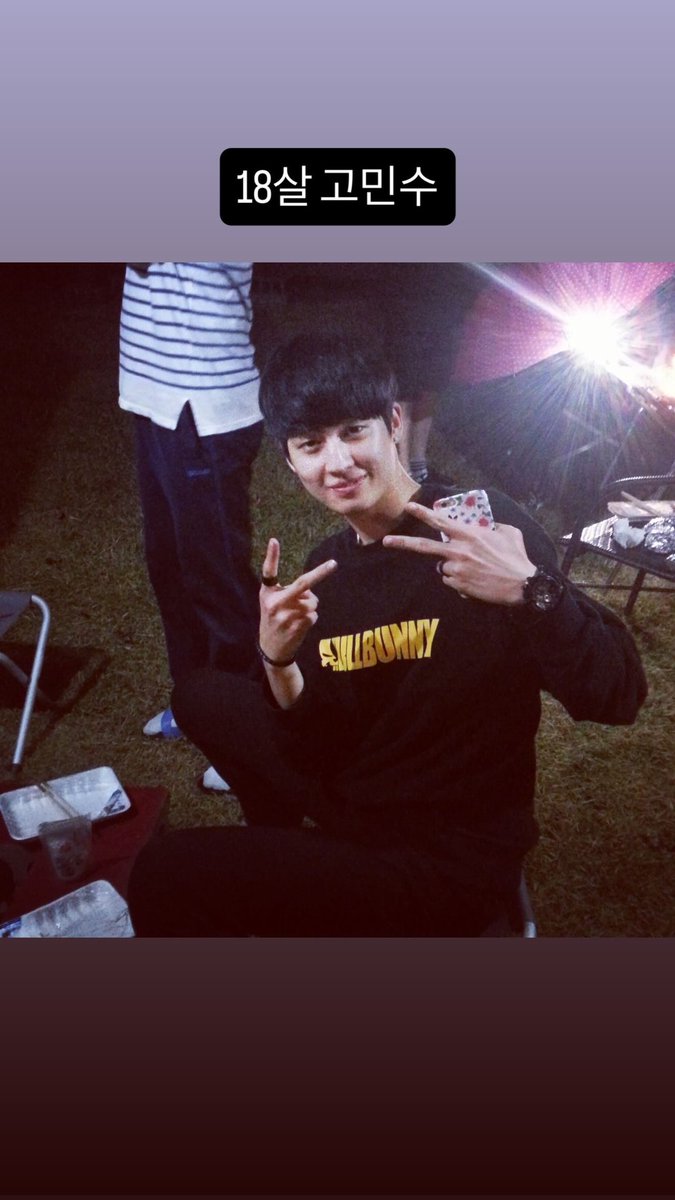 21년도에는 20살이라며요 ㅋㅋㅋㅋㅋㅋㅋㅋ
저거 몇살이야 진짜 ㅋㅋㅋㅋㅋㅋㅋ 바보다 ㅠ