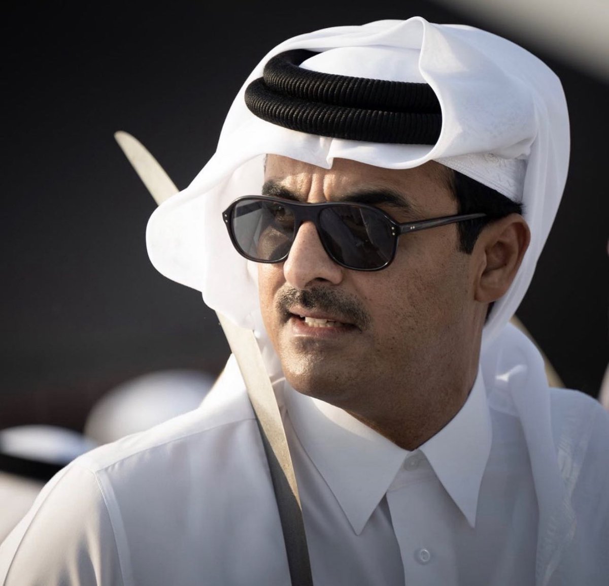 للوقوف مع الحق ضريبة لا يعرفها الا الشرفاء