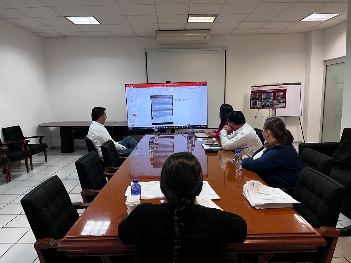 IsssteDurango's tweet image. En Durango se realizó la Mesa Estatal de Salud con #ISSSTEDurango, #IMSS y #BIENESTAR, dando seguimiento al programa #SaludCasaPorCasa de la Presidenta #ClaudiaSheinbaum en apoyo a las personas adultas mayores. 💙👵👴