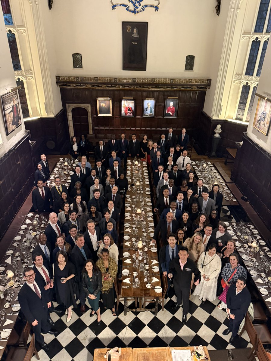 KamiarMohaddes's tweet photo. It's day three of our @Cambridge_Uni Executive #MBA Orientation Week and after a day packed with sessions @CambridgeJBS, we are in the beautiful @christs_college Hall with our brilliant 2025 #EMBAs listening to Benjamin Davis, eating fantastic food, and networking like crazy! 😍 https://t.co/Ho19AHQOSg