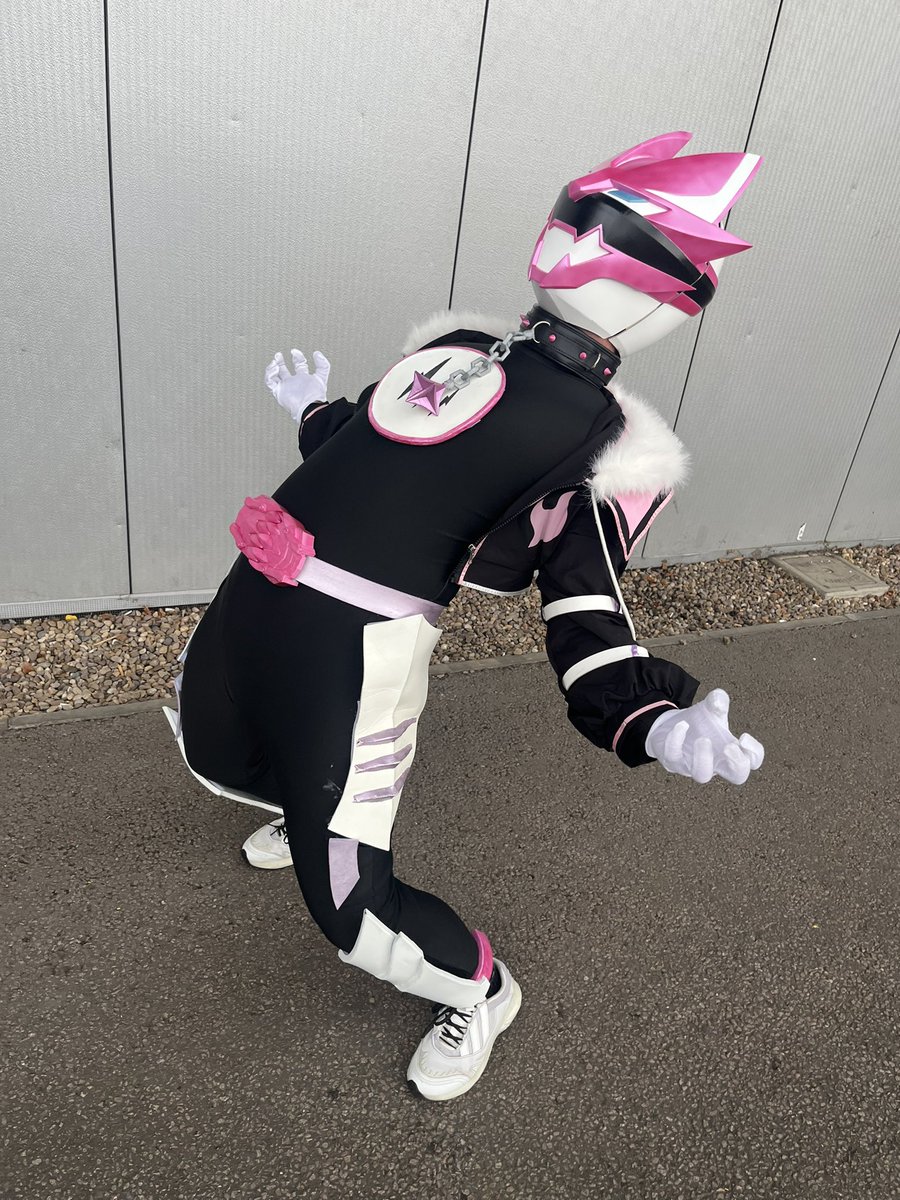 fulaaron's tweet photo. Had a fantastic time at vexpo this year! Enjoyed cosplaying sentai mococo! 

Looking forward to the next con!

#tokusatsu #supersentai #FUWAMOCO #MococoAbyssgard #cosplay #Vexpo https://t.co/kv9kXDL9Dc